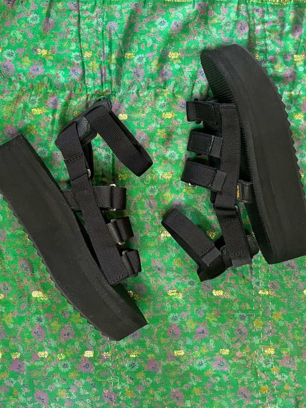 TEVA Flatform Mevia Sandals
